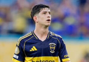 Tomás Belmonte en el partido con Benfica