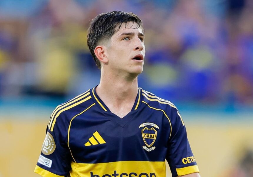 Tomás Belmonte en el partido con Benfica
