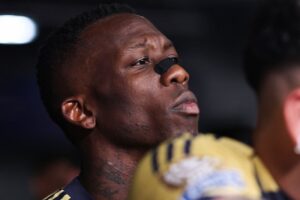Advíncula, negociable para Boca