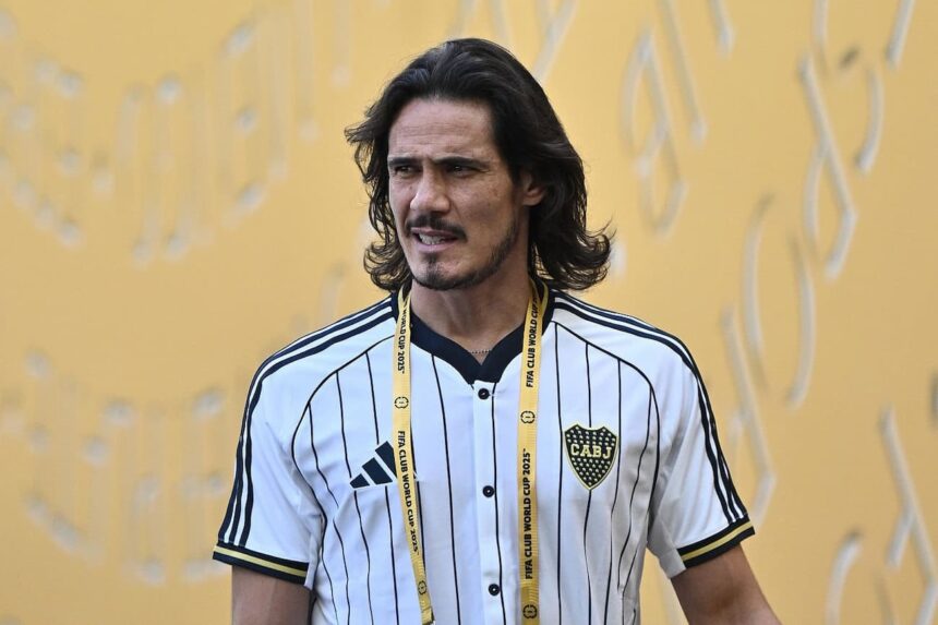 A Cavani lo quieren tentar desde Danubio de Uruguay