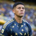 Rojo en el ingreso a un partido en La Bombonera