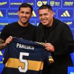 Riquelme y Paredes durante la presentación en La Bombonera