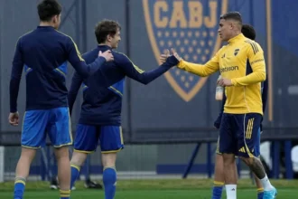 Ayrton Costa y Carlos Palacios entrenaron con los juveniles en Boca Predio