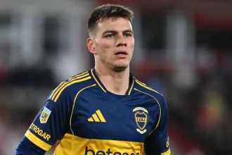 Boca recibió una oferta de Olympiacos de Grecia por Kevin Zenón