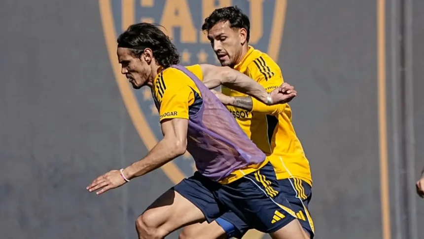 Cavani y Paredes en la práctica de Boca