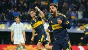 Milton Giménez festejando el gol de Boca ante Racing
