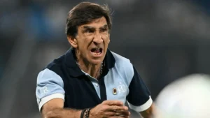 Costas le apuntó a Boca por la programación del clásico contra Racing