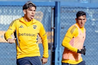 El chileno Palacios en un entrenamiento en La Bombonera