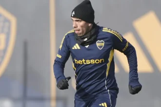 Carlos Palacios volvió a practicas y podría volver contra Racing si Russo le levanta la sanción