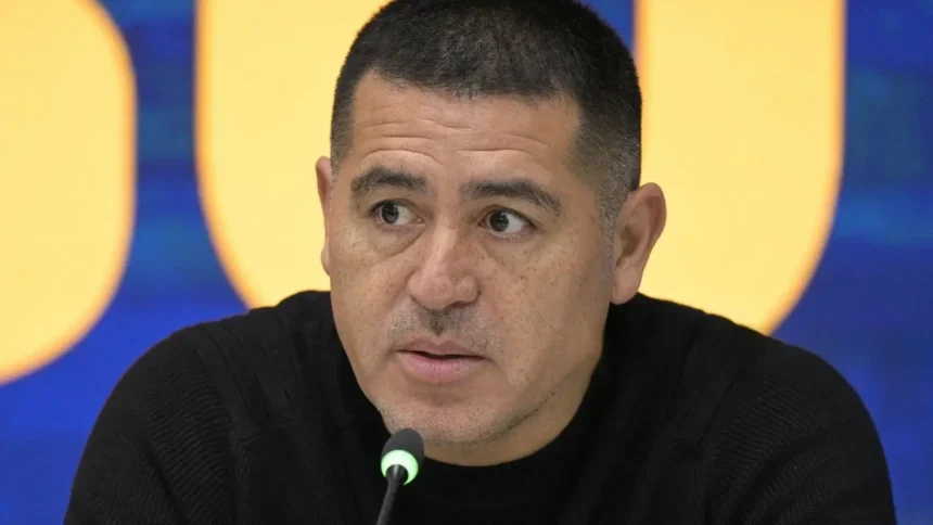 Riquelme en conferencia de prensa