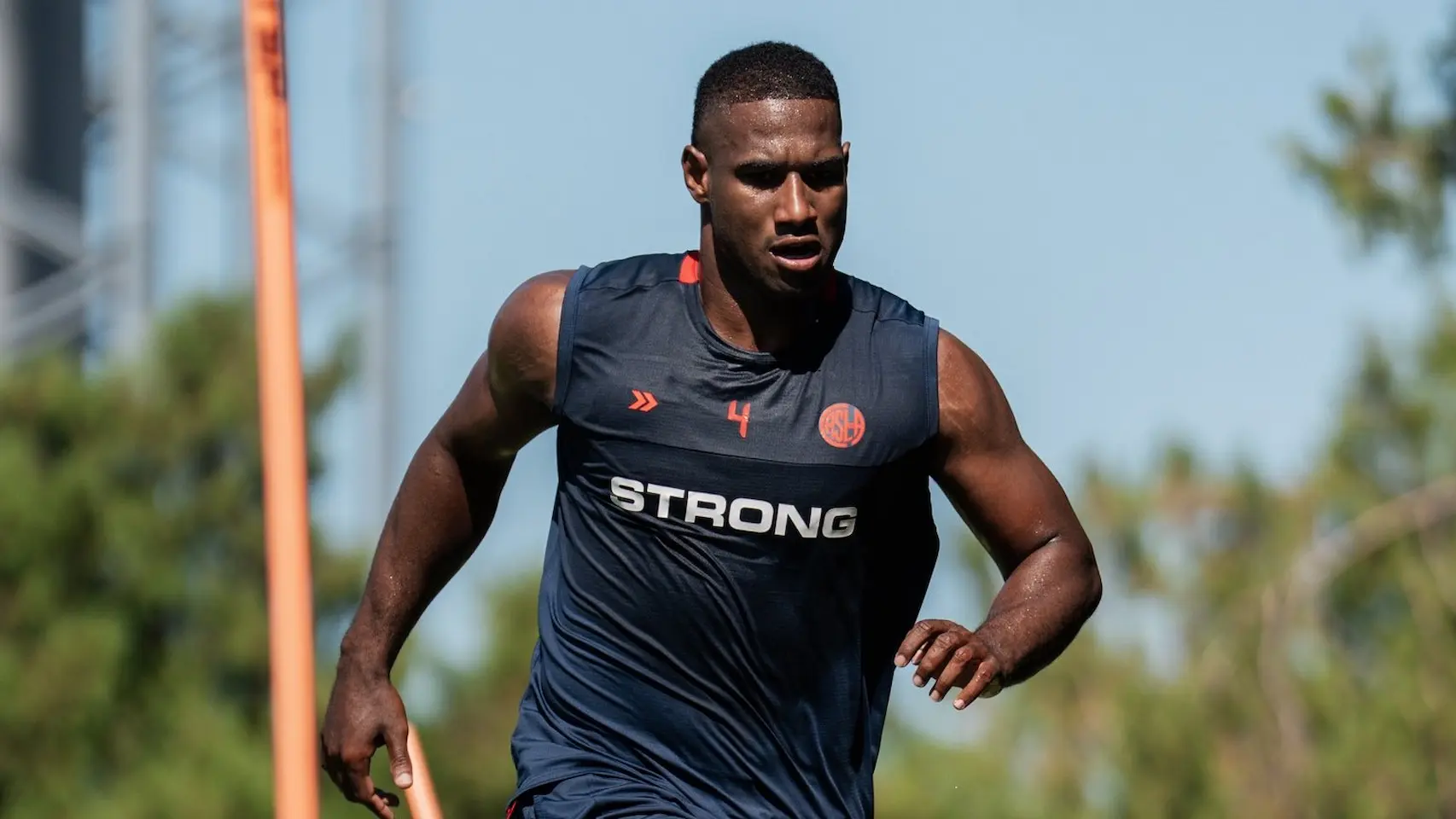 Cuántos partidos se perderá Romaña en San Lorenzo tras su lesión