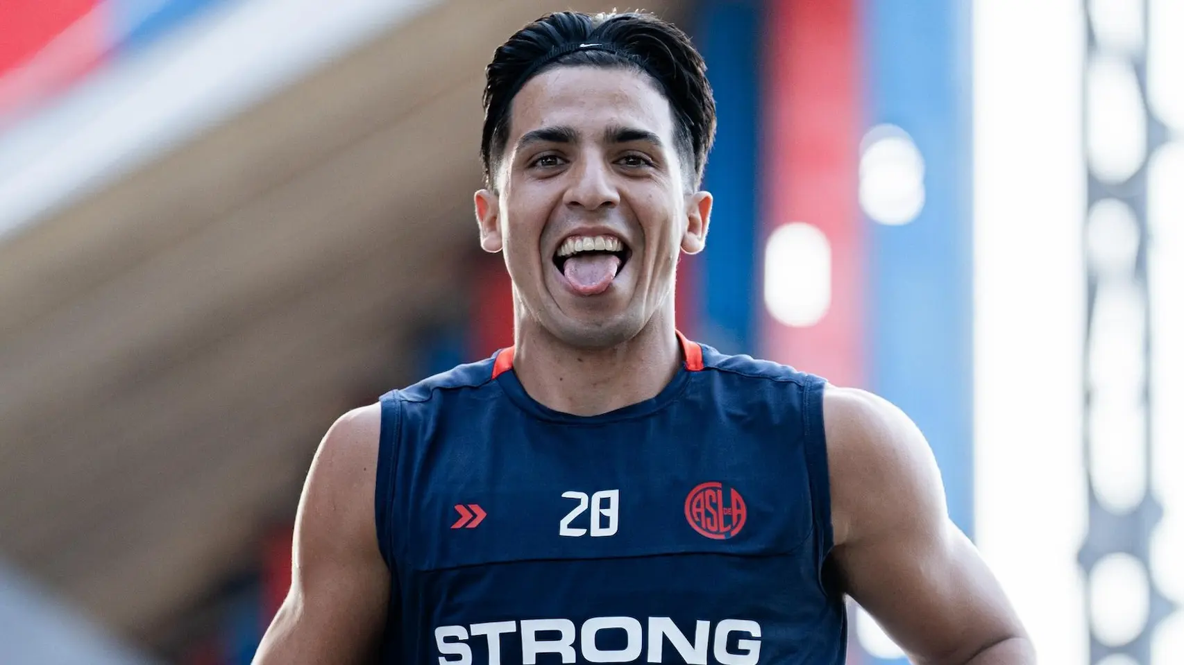 Boca volvió a la carga por Cuello: ofertó y la respuesta de San Lorenzo fue tajante