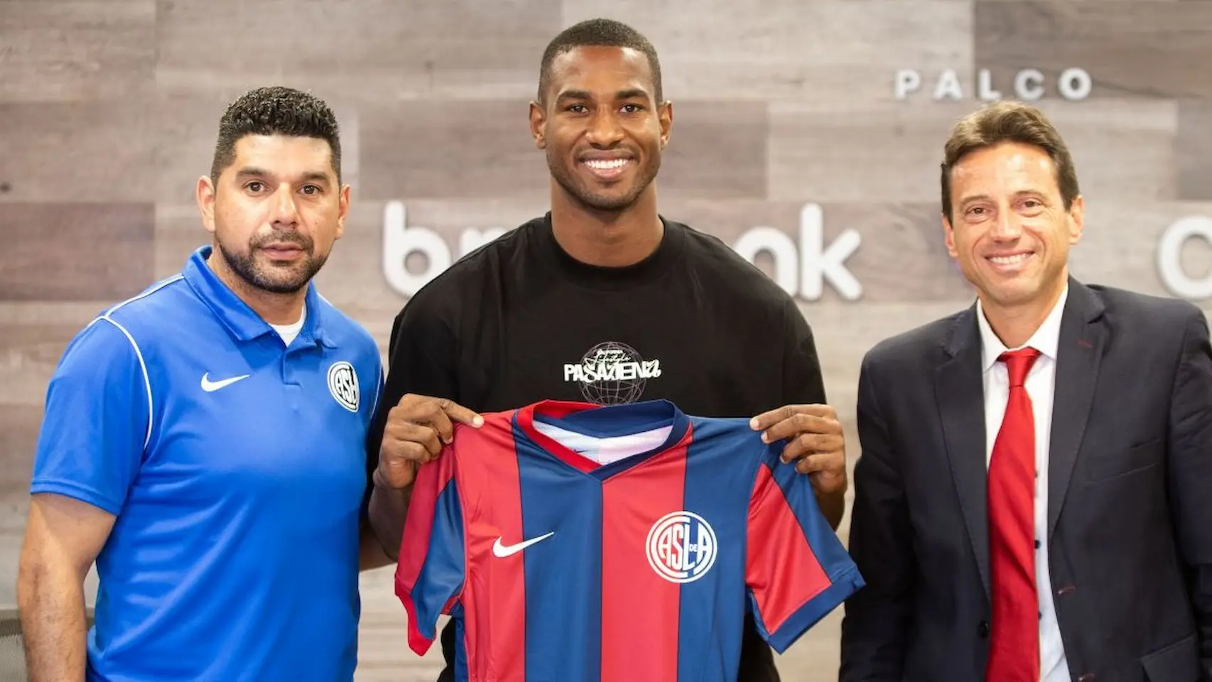 Alarma en San Lorenzo: el pase de Romaña, en el centro de un posible conflicto