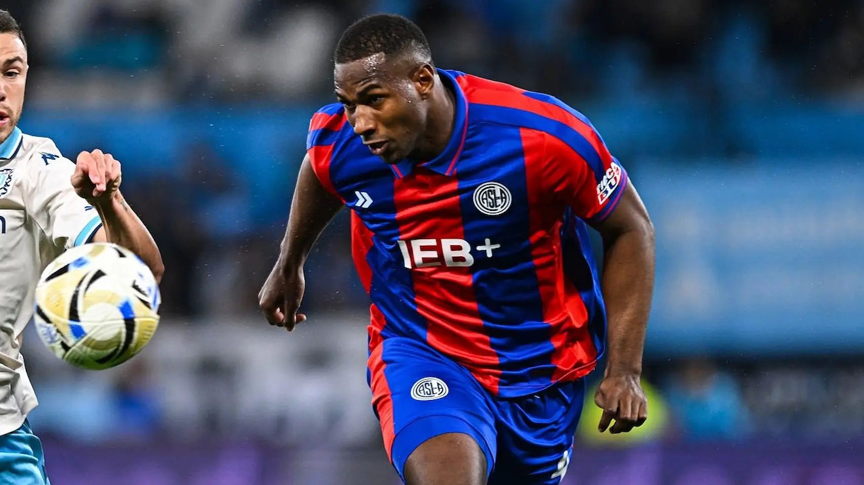 Jhohan Romaña quedó habilitado tras la amnistía de AFA y podrá jugar en el debut de San Lorenzo ante Lanús