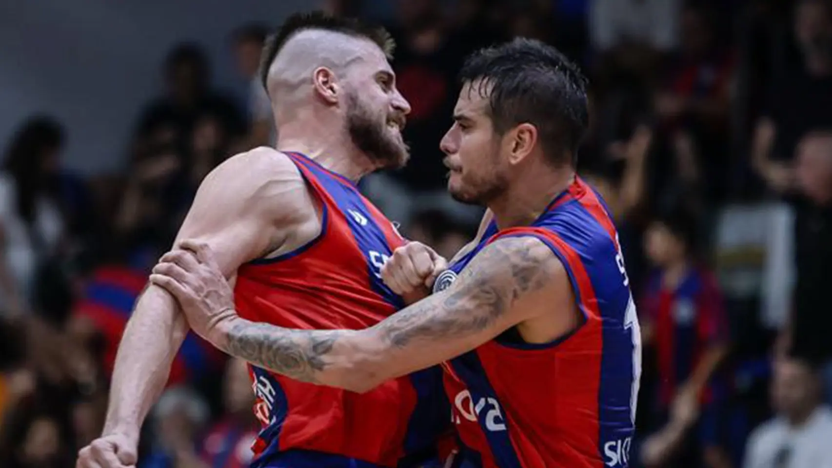 San Lorenzo dio vuelta un partidazo ante Atenas y salió del fondo